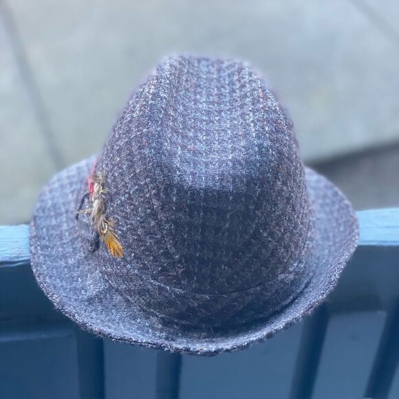 Vintage Dobbs Fifth Avenue Women’s Sabre Felt Fedora Hat W/Feather Sz L - Picture 8 of 8